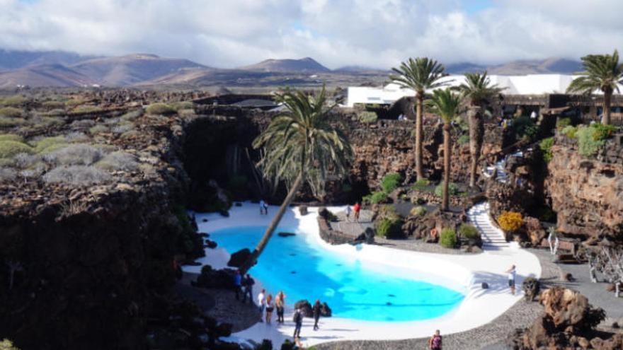 Los centros turísticos de Lanzarote reabren el viernes
