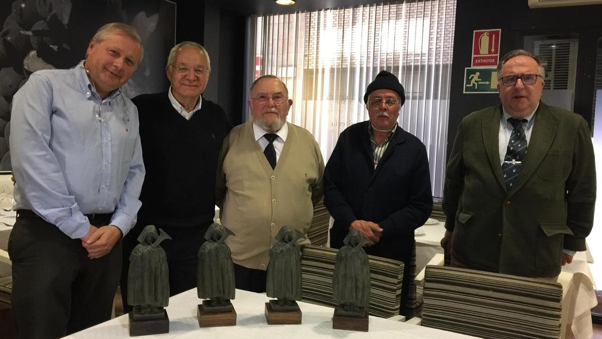 Desde la izquierda: Luis Jaramillo, Luis Felipe Delgado, Agustín Lorenzo, &quot;Pipo&quot; Labajo y Francisco Gustavo Cuesta de Reyna, jurado de los premios Bombardino