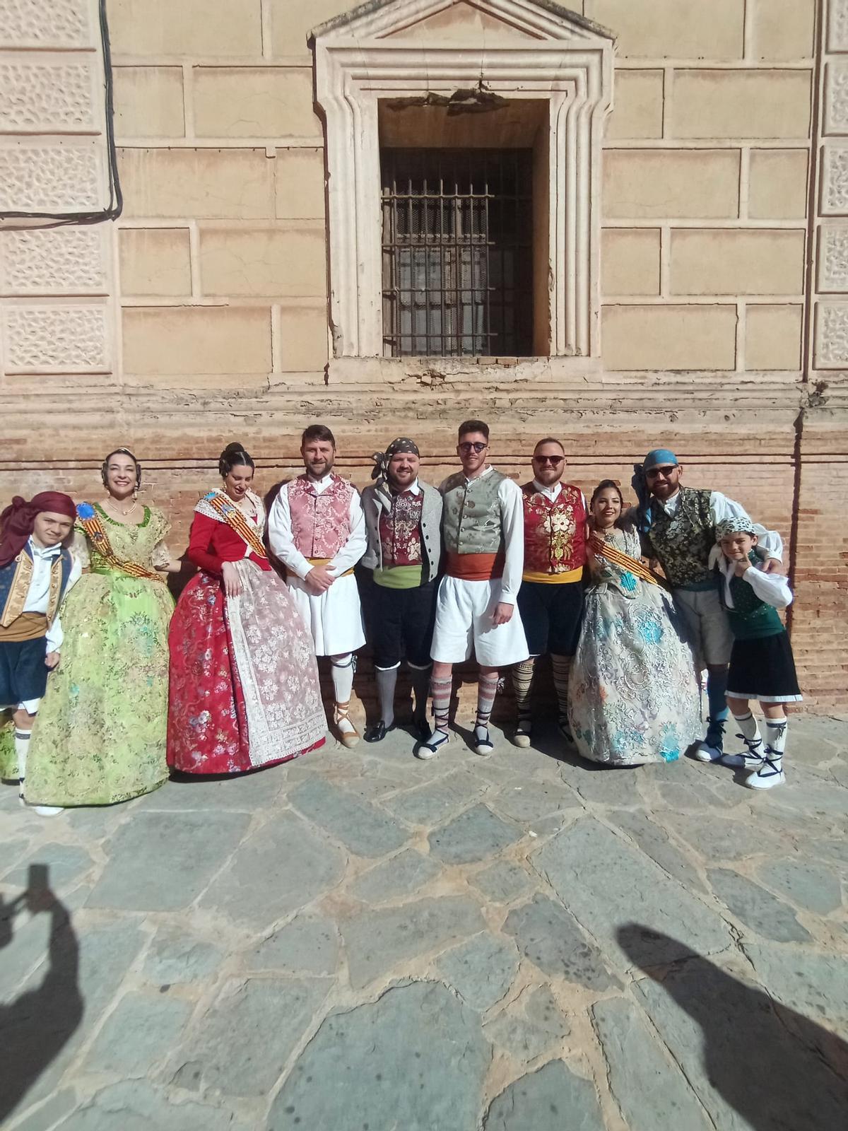 Miles de personas llenaron de alma fallera Gilet y Faura
