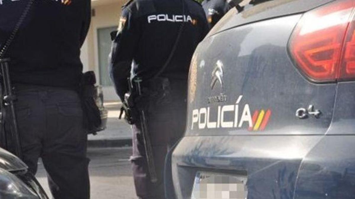 Agentes de la Policía Nacional.