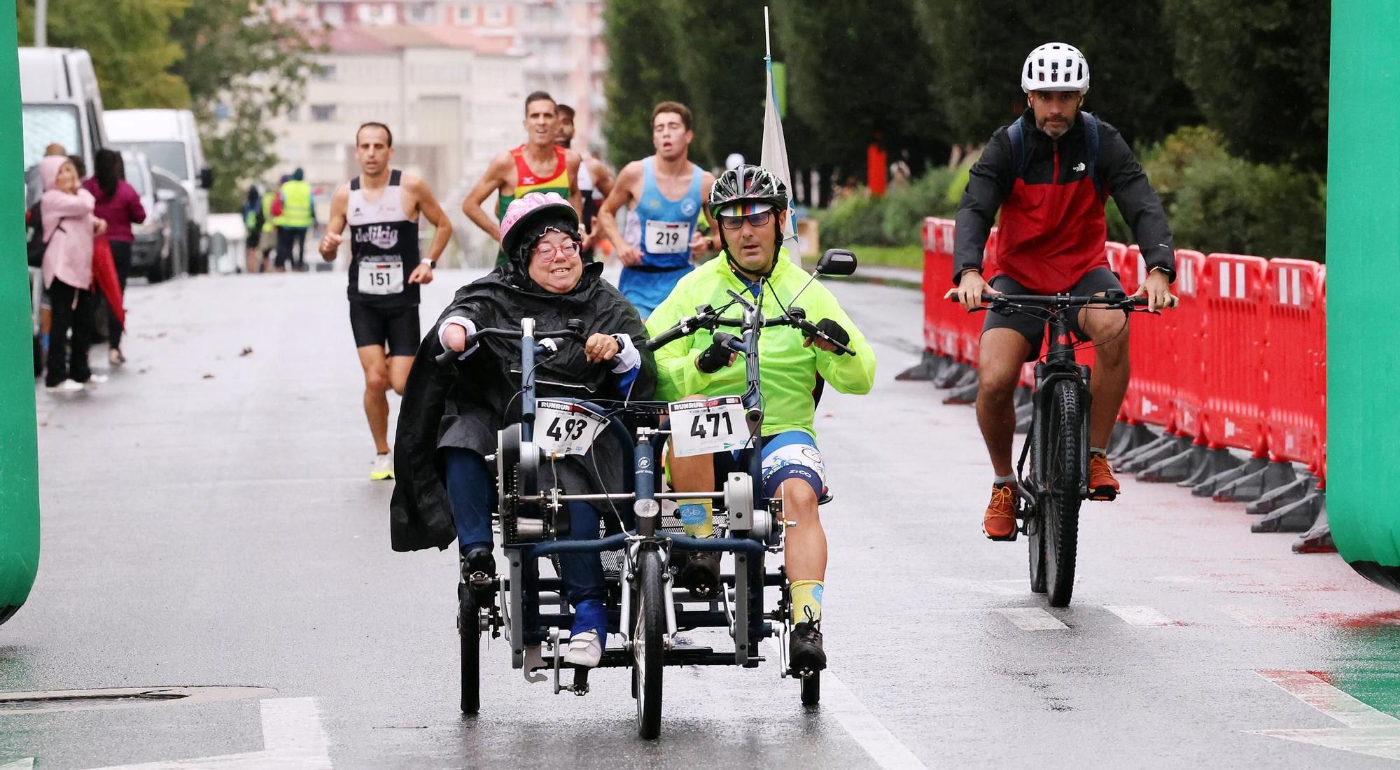 Miles de pisadas solidarias: Vigo corre contra el cáncer