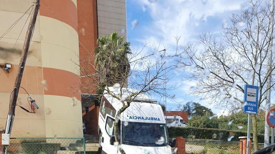 Una ambulancia se accidenta en el San Pedro pero no causa heridos