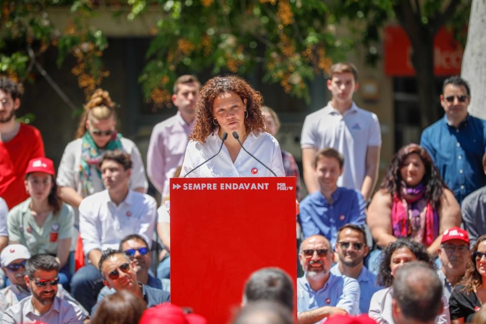 Sánchez pide en Palma el voto masivo al PSOE para que "el avance del 28A sea rotundo"