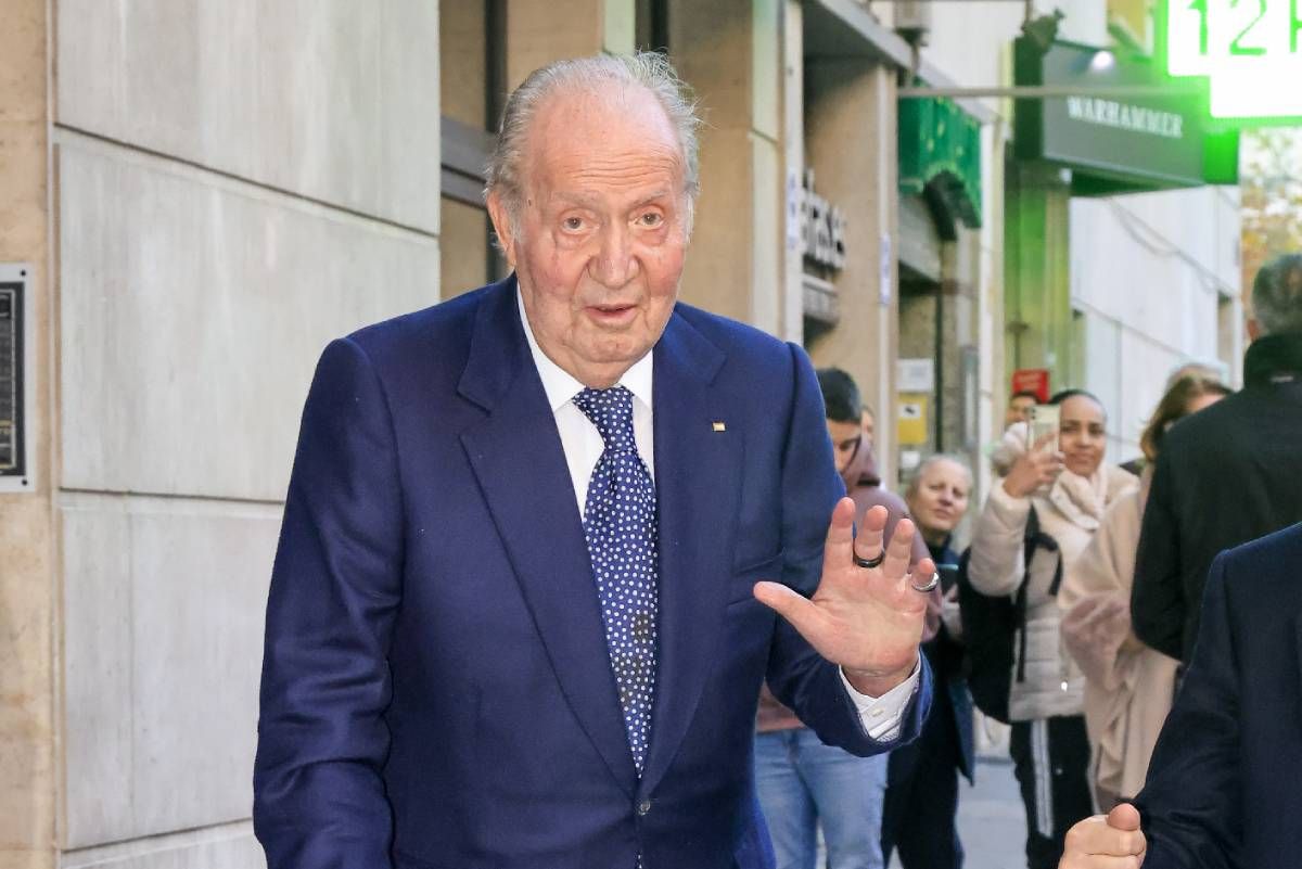 El rey Juan Carlos tiene un anillo inteligente o 'smart ring'