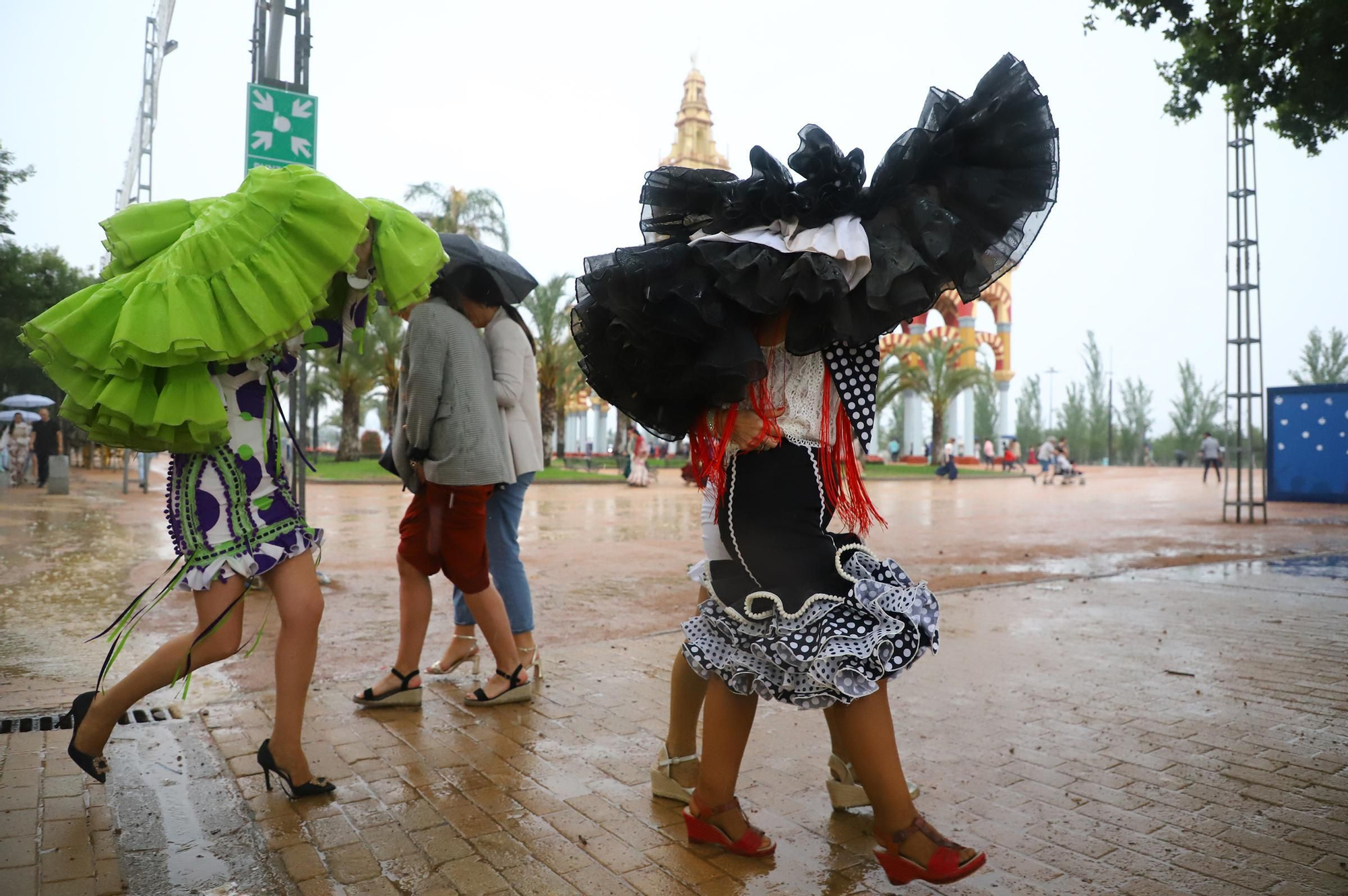 El primer día de Feria marcado por la lluvia