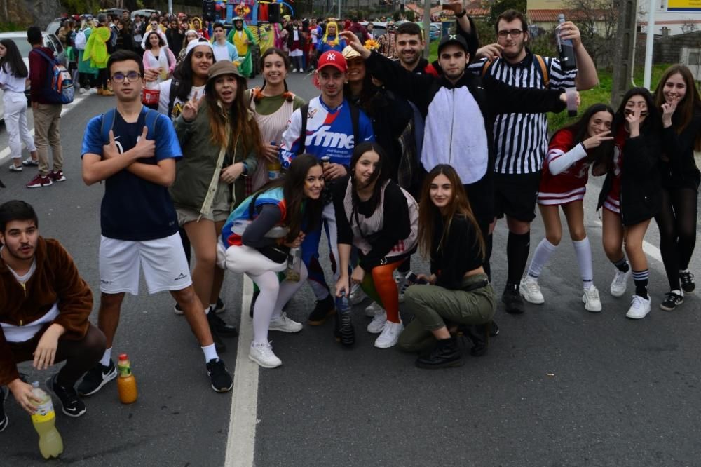 Aldán y Moaña celebran el final del Carnaval. // G. Núñez