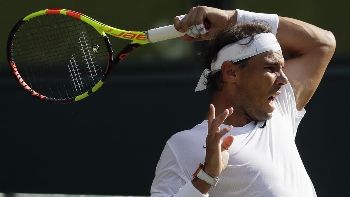 Nadal da un golpe ganador ante Kyrgios