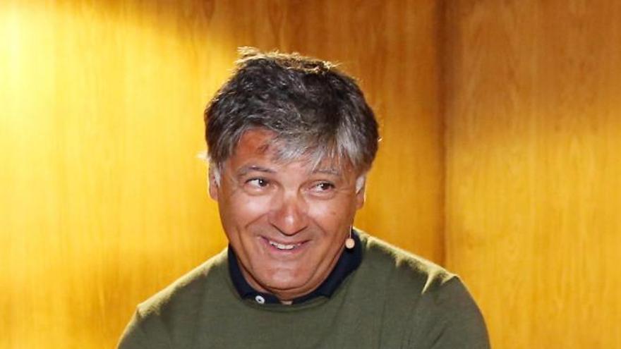 Toni Nadal, durante una charla que impartió en el Cuvi. // Marta G. Brea