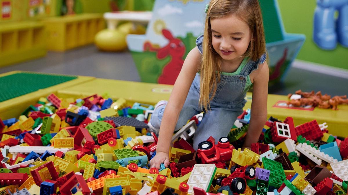 LEGO Fan Factory: diversión asegurada para niños y niñas este verano.