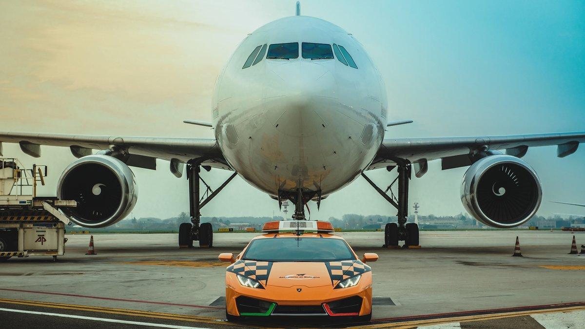 Lamborghini Huracán RWD &quot;Follow-me&quot;.