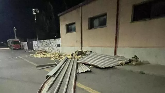 Vídeo: Incidencias causadas por el fuerte viento en Nules