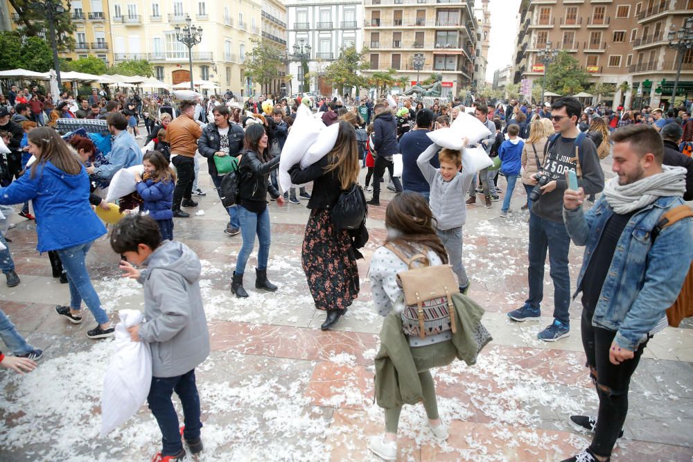 Guerra de almohadas en València