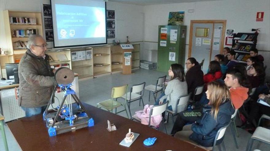 Adicomt implica a los centros educativos en el desarrollo comarcal