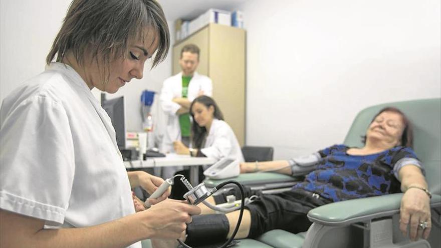 Los 3.000 enfermeros de Castellón quieren recetar medicinas comunes