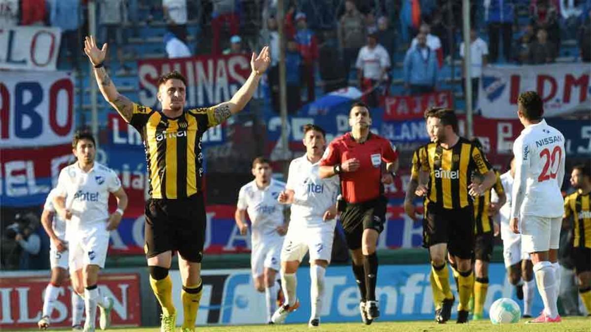 El Peñarol sigue líder en Uruguay.