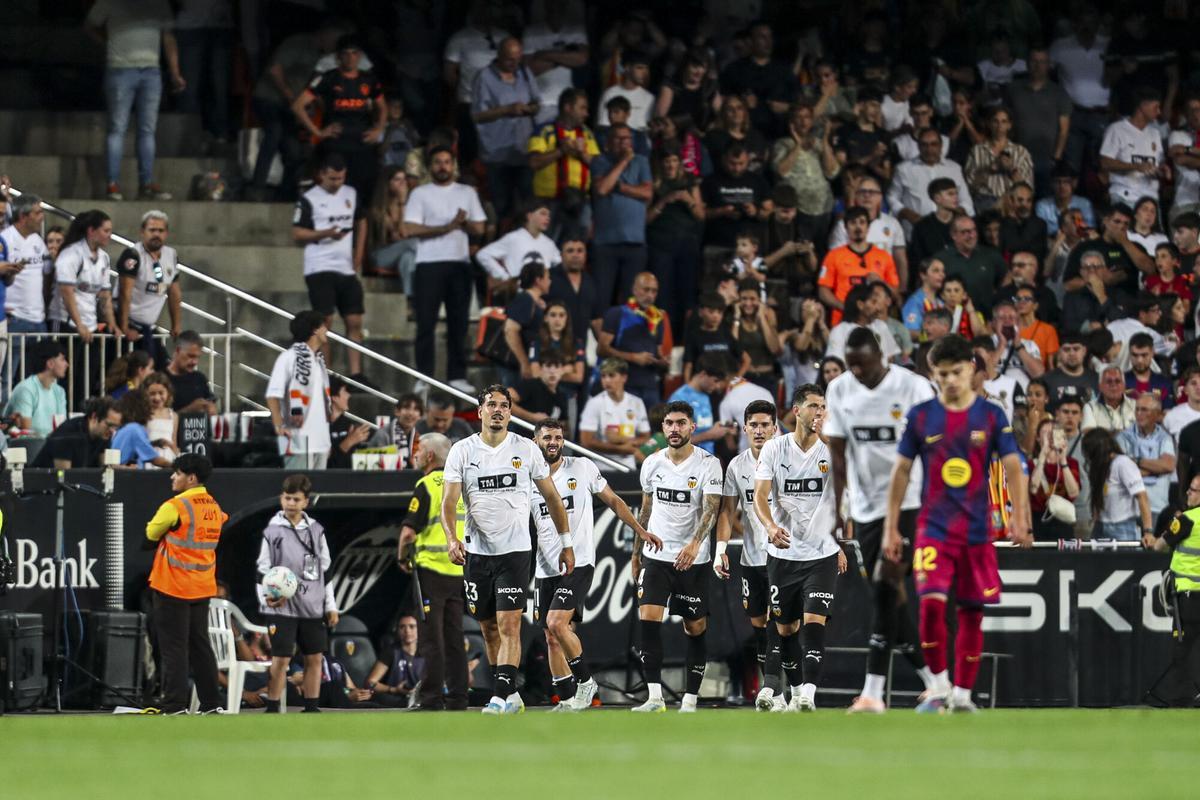 El Valencia celebra un gol.
