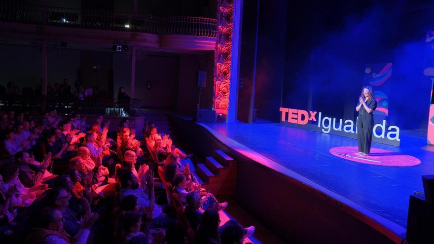 La 3a edició del TEDxIgualada captiva el públic assistent amb tots els sentits