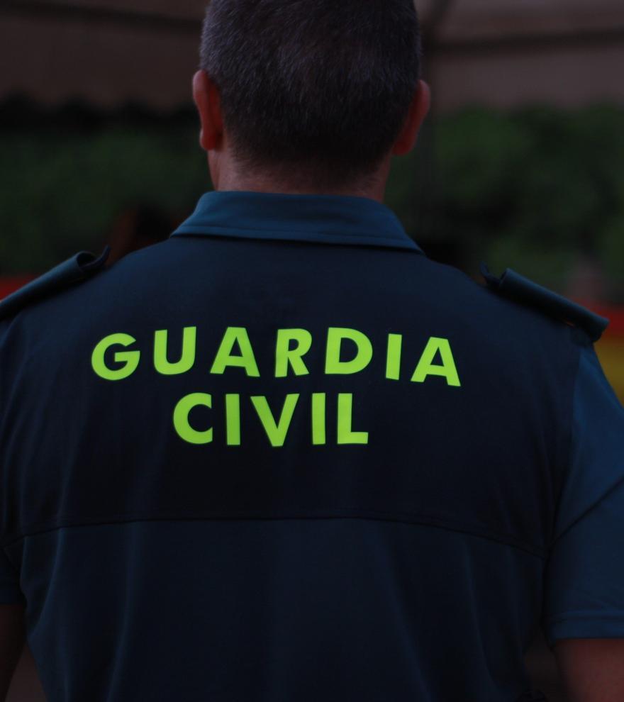 La sierra de Gredos vive el primer rescate aéreo nocturno de la Guardia Civil en España