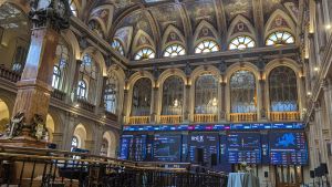 El IBEX se da la vuelta y tras apertura sube el 0,14 %, pendiente de aranceles e inflación