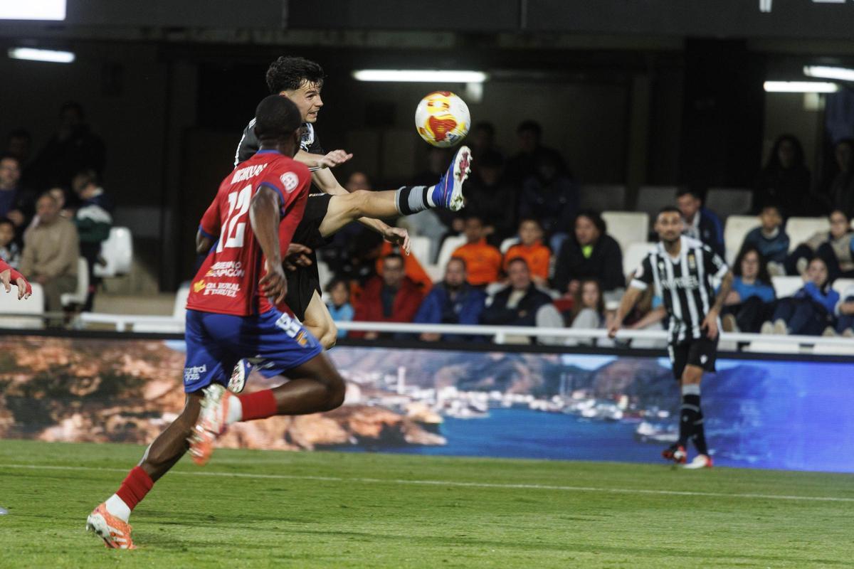 Las imágenes del partido entre el FC Cartagena y el CD Teruel