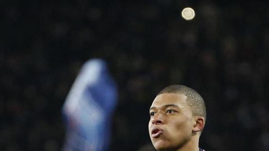 Mbappé podría irse de París por supuestos celos de Neymar