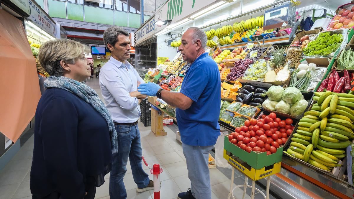 Un día con Enrique Hernández Bento, candidato de Unidos por Gran Canaria al Ayuntamiento de Las Palmas de Gran Canaria