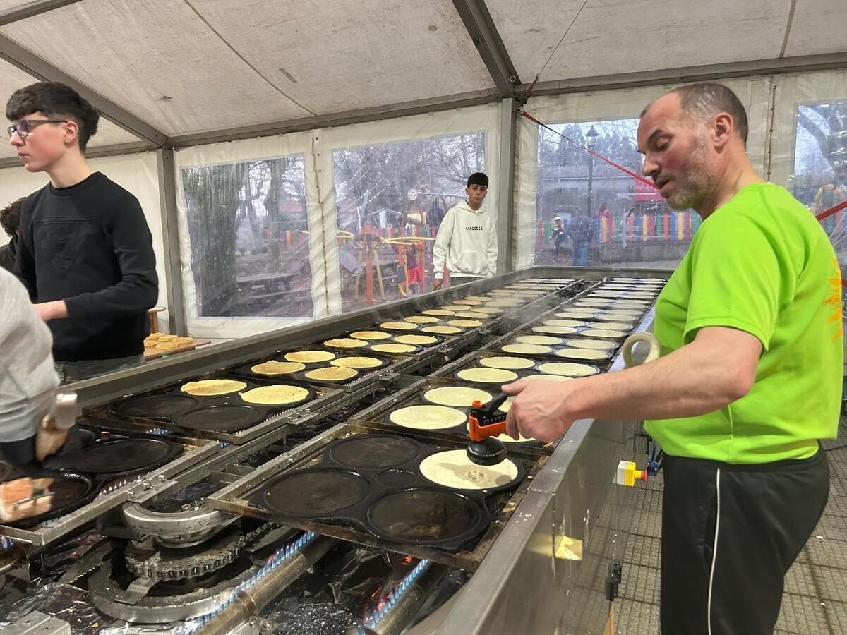Una segunda máquina filloeira empleada en Lestedo