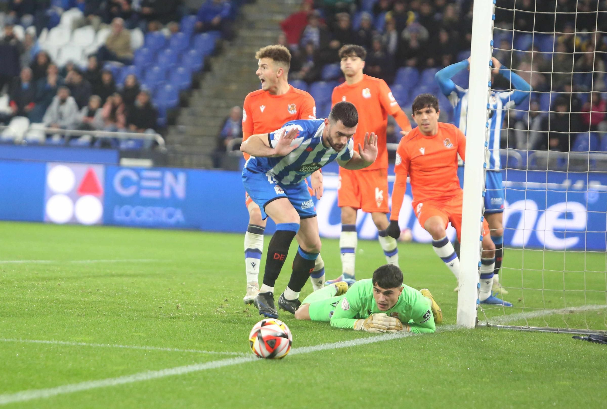 El Dépor gana en Riazor con doblete de Lucas a la Real Sociedad B (2-1)