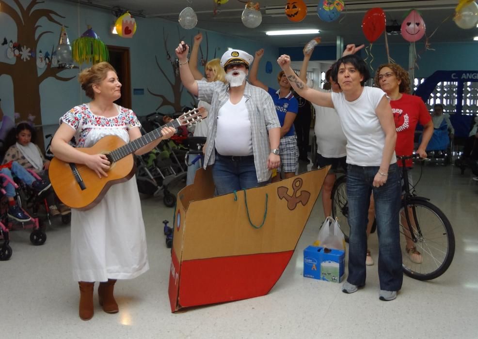 Antroxu en " El colegio "Ángel de la Guarda" de Latores