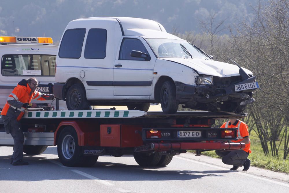 Accident de trànsit a la N-141 a Bescanó