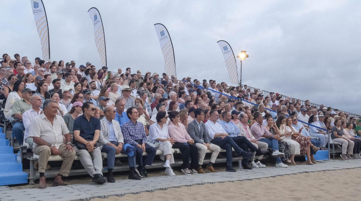 Lucha Canaria y Coreana en Las Canteras