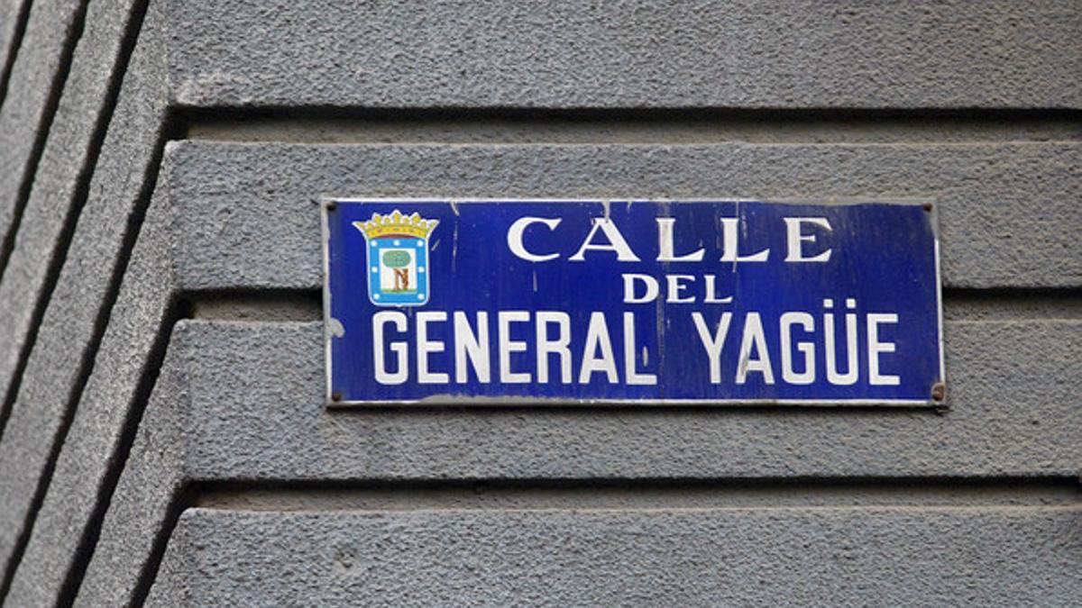 Placa de la calle General Yagüe en Madrid