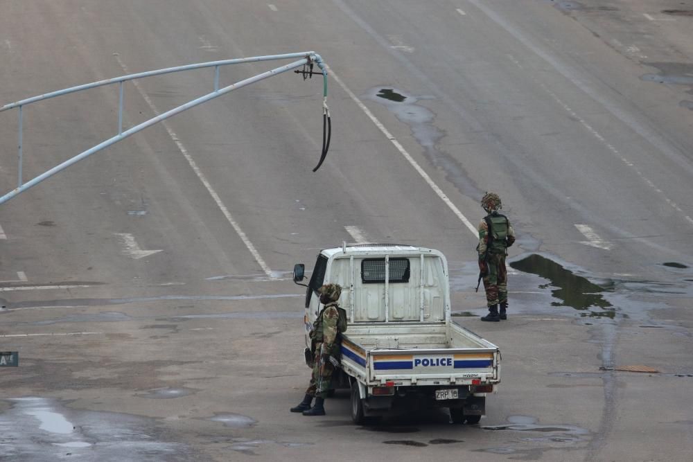 Los militares toman las calles en Zimbabue