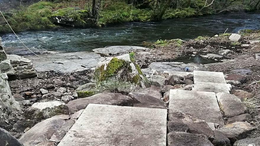 El arquitecto defiende que los materiales de Ponte dos Cabalos se ajustan al proyecto