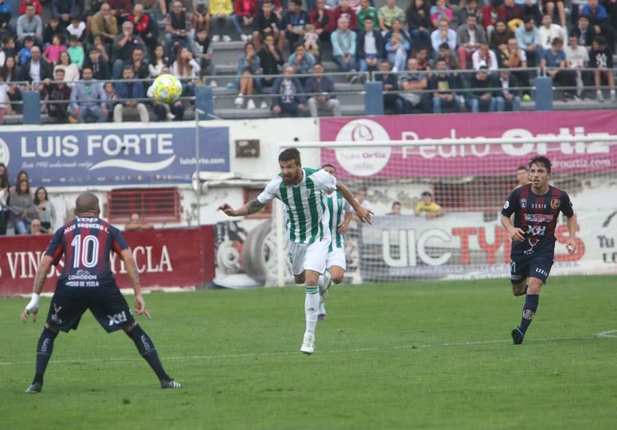 El Córdoba CF salva un punto ante el Yeclano