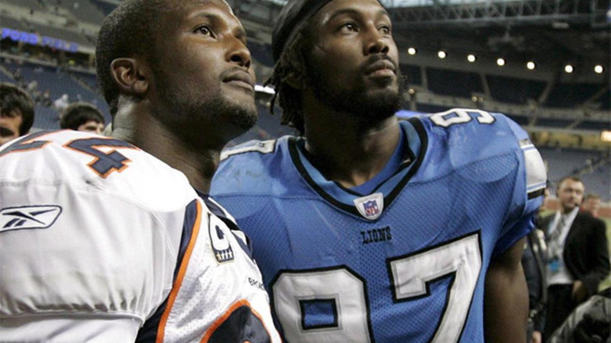 Champ Bailey (izquierda), junto a su hermano Boss Bailey (derecha)