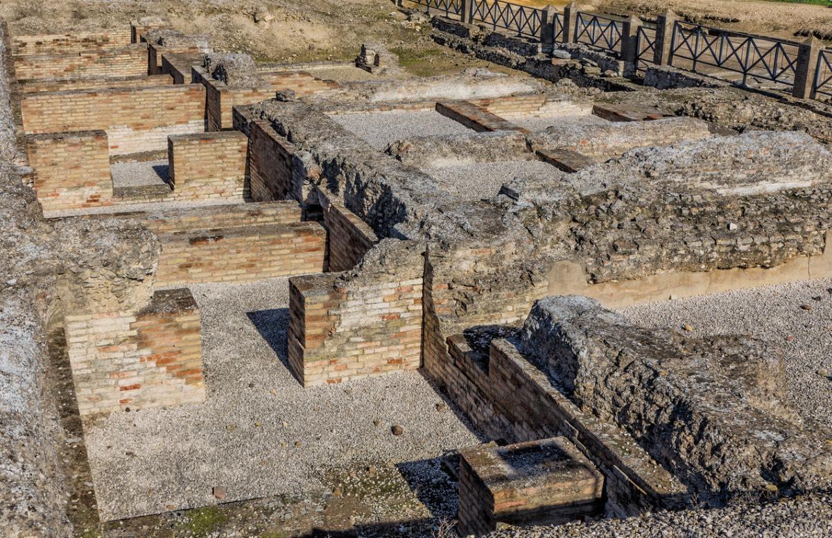 Las antiguas termas romanas de Itálica