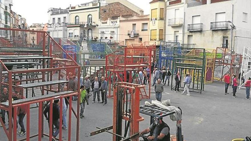 Los toros congregan a cientos de aficionados en el recinto