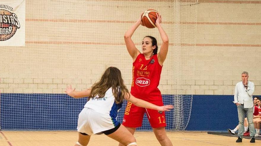 Aurora Luque sube a diez la nómina de jugadoras del Dobuss Córdoba Basket