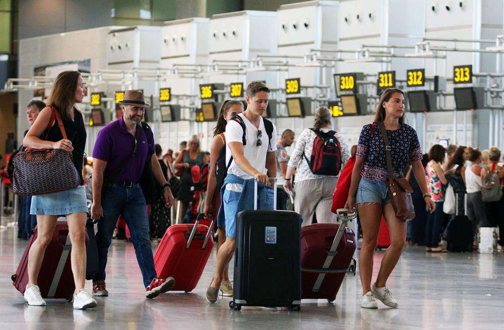 Operación salida en el aeropuerto de Málaga