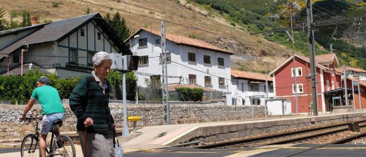 La localidad de Santa Lucía, en León, donde se pusieron a la venta decenas de viviendas.