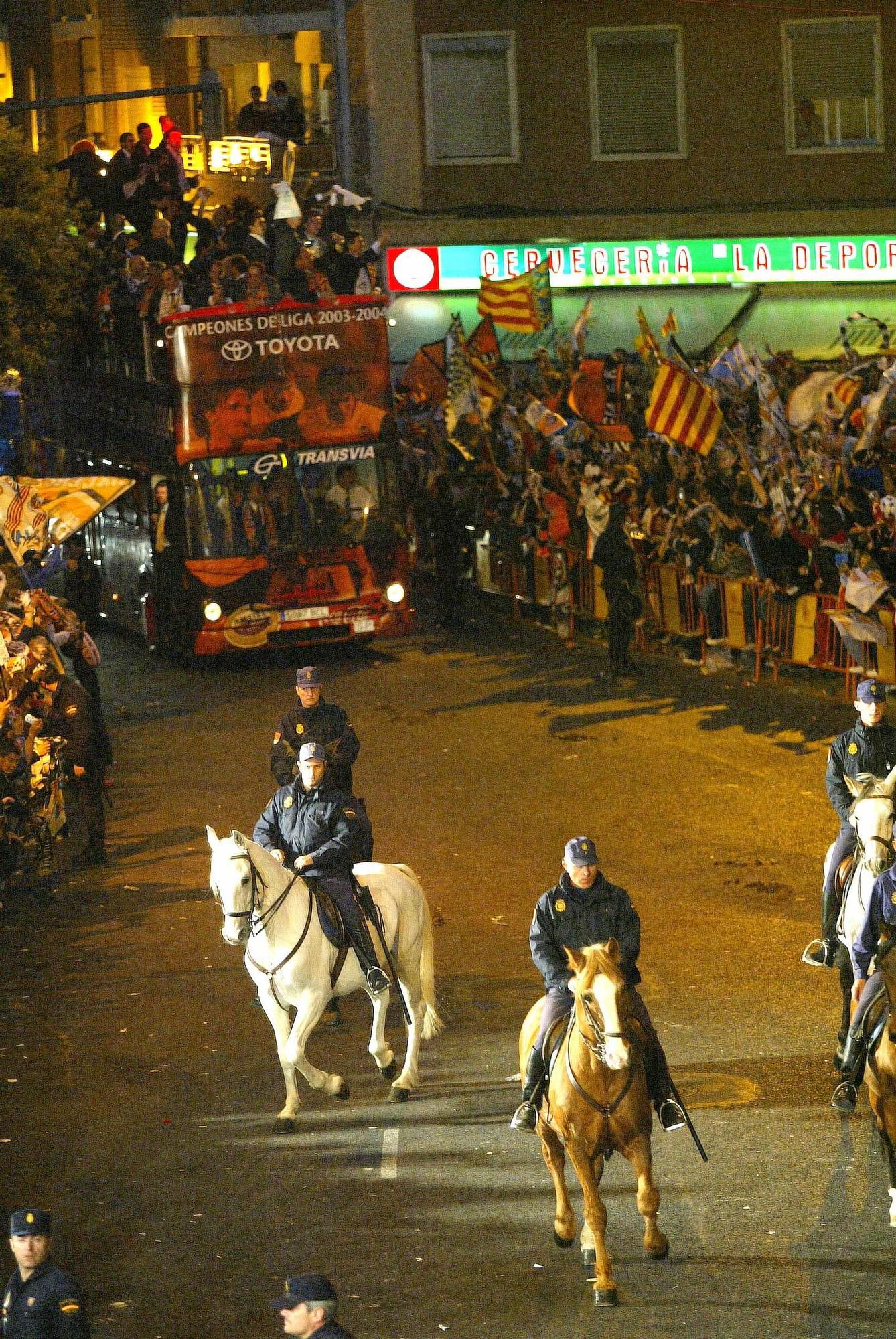 Recibimientos memorables al Valencia CF,  en la Avenida de Suecia