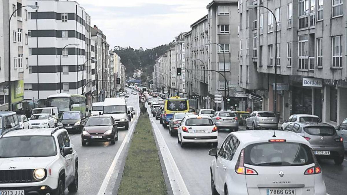 Imagen de la Nacional-550 a su paso por la ciudad de O Milladoiro