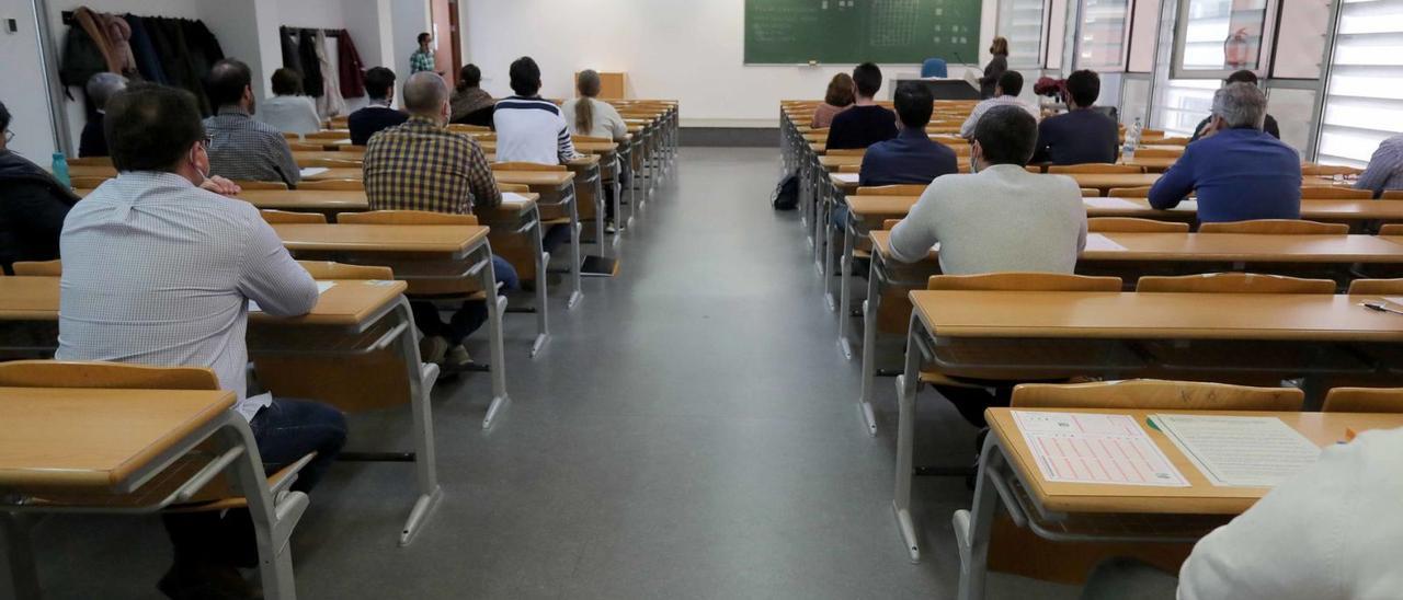 Uno de los aularios de la Universitat de València en el examen de la Formación Sanitaria Especializada de 2021. | J.M. LÓPEZ