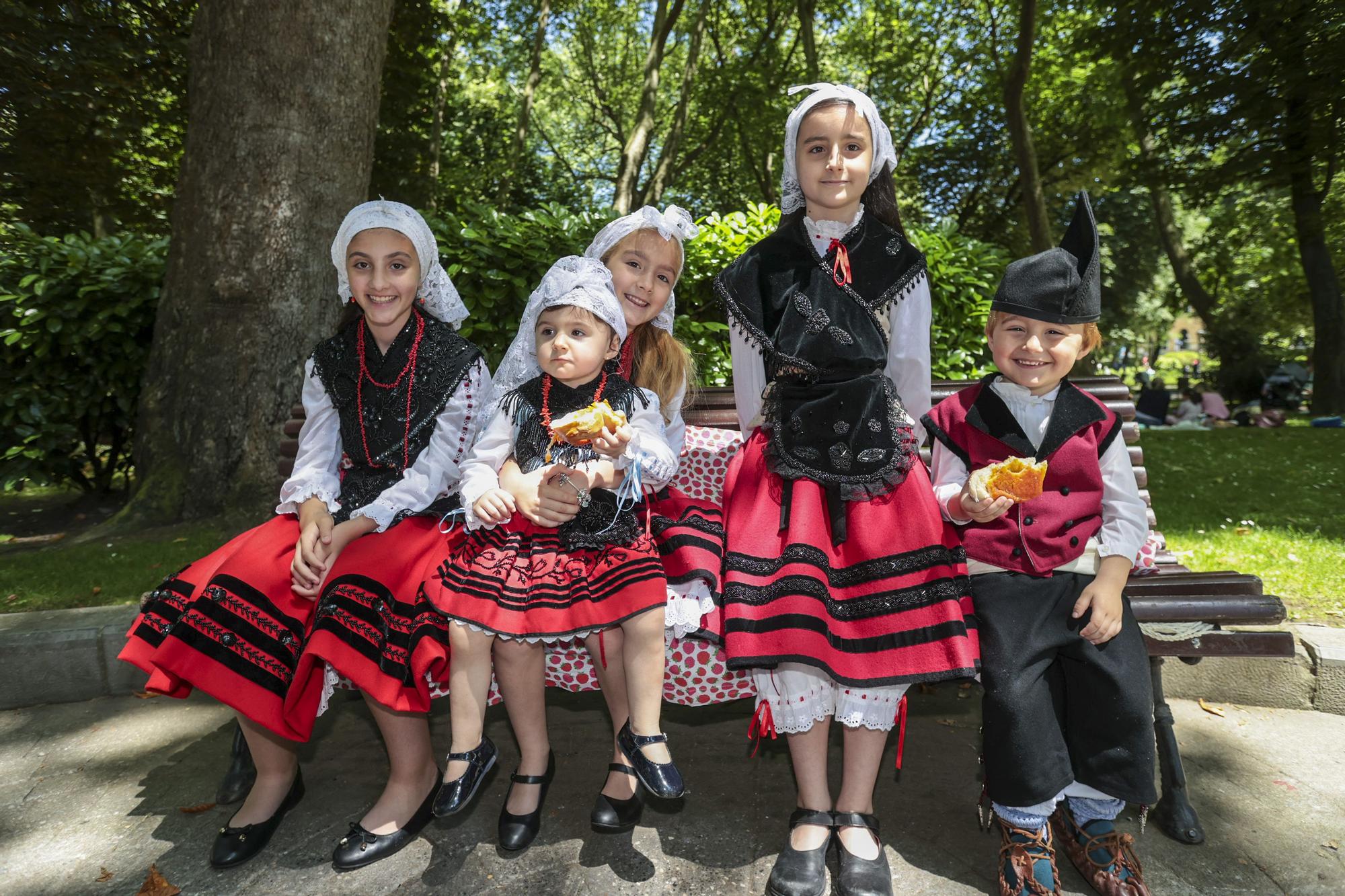 Martes de Campo: los ovetenses comienzan la fiesta