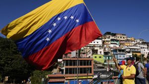 Opponents of Venezuelan President Nicolas Maduro demonstrate the day before his inauguration for a third term in Caracas, Venezuela, Thursday, Jan. 9, 2025. (AP Photo/Ariana Cubillos). EDITORIAL USE ONLY / ONLY ITALY AND SPAIN