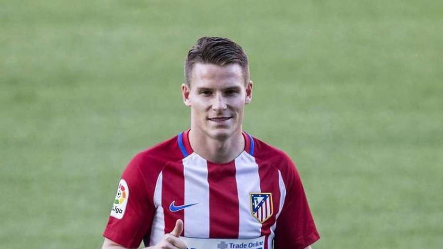 Kevin Gameiro, ayer en el Calderón, en su presentación con el Atlético.