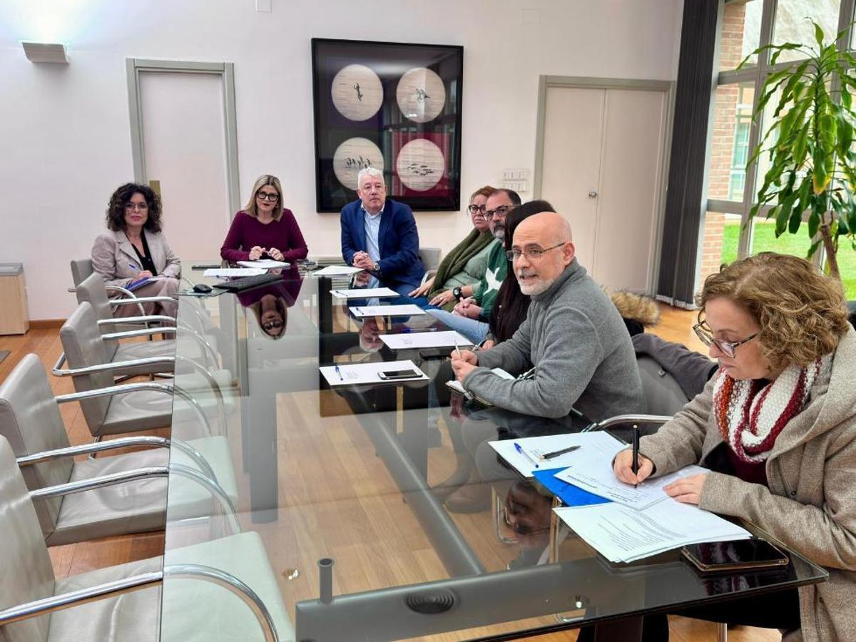 La federación Gonzalo Anaya con los representantes de Educación