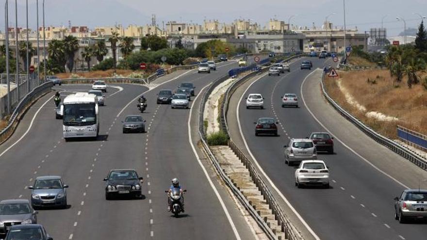 Normalidad en las carreteras  durante las primeras horas de la operación Salida