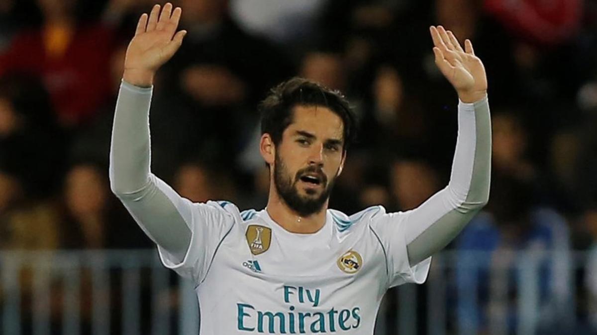 Isco pide perdón tras marcar el 0-1 de falta.